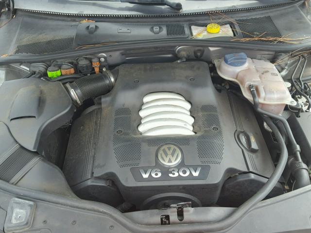 WVWRH63B44P056424 - 2004 VOLKSWAGEN PASSAT GLX 灰色 照片 7