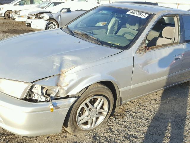 4T1BF22K71U120501 - 2001 TOYOTA CAMRY LE SILVER photo 9