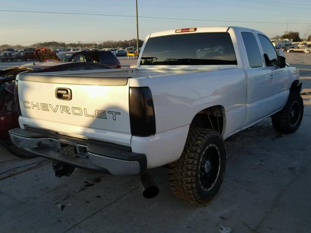 1GCHK29132E266736 - 2002 CHEVROLET SILVERADO WHITE photo 4