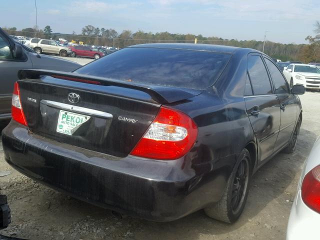 JTDBE32K520028020 - 2002 TOYOTA CAMRY LE შავი ფოტო 4