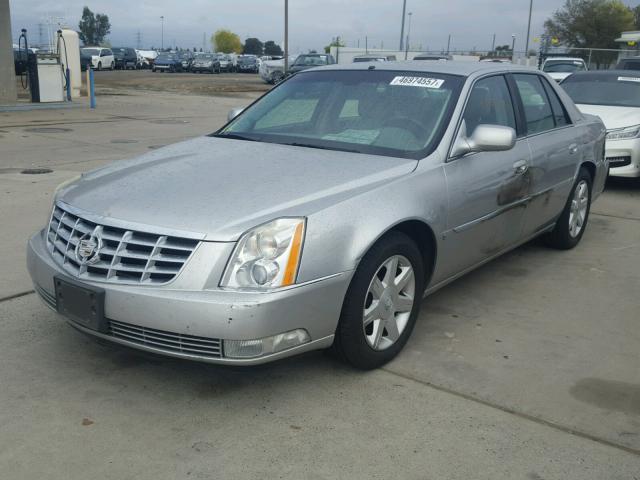 1G6KD57Y96U237077 - 2006 CADILLAC DTS SILVER photo 2