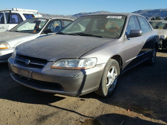 JHMCG6586YC034883 - 2000 HONDA ACCORD EX SILVER photo 2