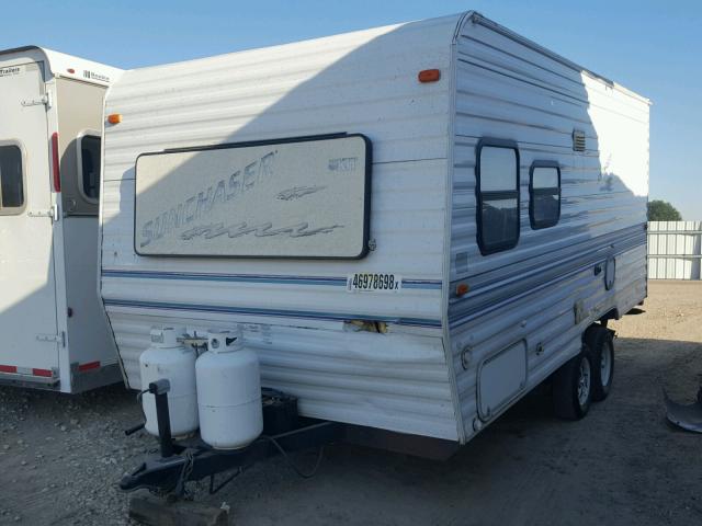 1KZ19T42XW2989663 - 1998 CHALET TRAILER WHITE photo 2