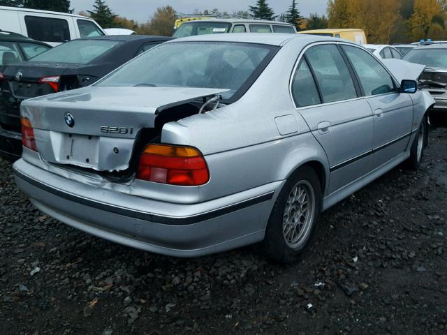 WBADM6333XBY32037 - 1999 BMW 528 I AUTO SILVER photo 4