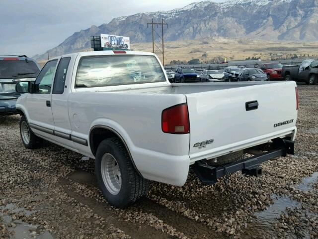 1GCCS19W6Y8313717 - 2000 CHEVROLET S TRUCK S1 WHITE photo 3