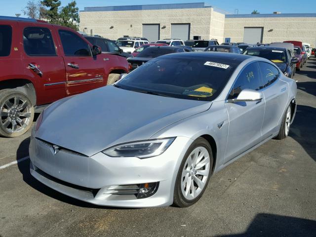 5YJSA1E12GF174435 - 2016 TESLA MODEL S Արծաթագույն լուսանկար 2