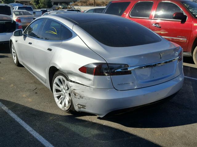 5YJSA1E12GF174435 - 2016 TESLA MODEL S Արծաթագույն լուսանկար 3