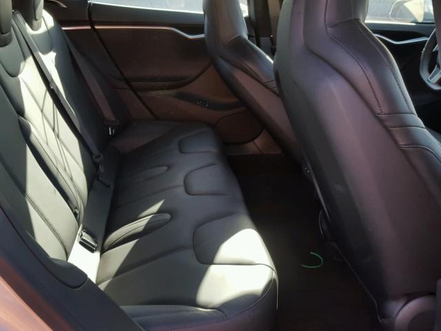 5YJSA1E12GF174435 - 2016 TESLA MODEL S Արծաթագույն լուսանկար 6