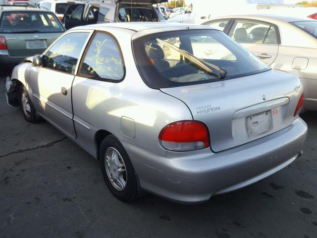 KMHVD34N6XU516735 - 1999 HYUNDAI ACCENT GS SILVER photo 3