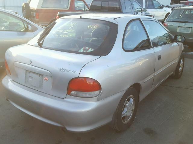 KMHVD34N6XU516735 - 1999 HYUNDAI ACCENT GS SILVER photo 4