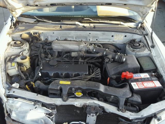 KMHVD34N6XU516735 - 1999 HYUNDAI ACCENT GS SILVER photo 7