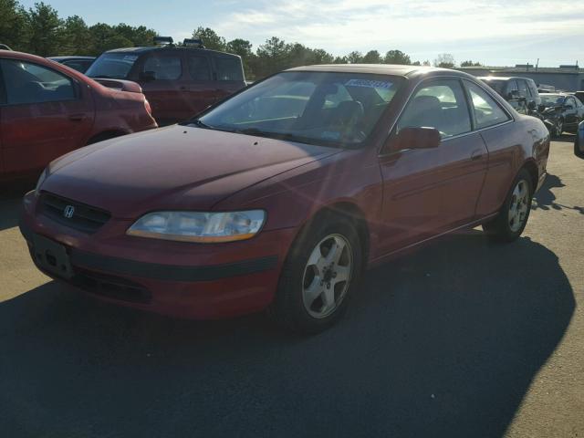 1HGCG2257WA023437 - 1998 HONDA ACCORD EX RED photo 2