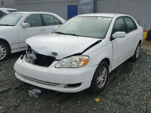 1NXBR32E48Z012323 - 2008 TOYOTA COROLLA CE WHITE photo 2