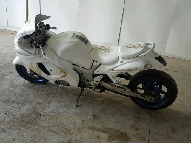 JS1GX72A2B2101938 - 2011 SUZUKI GSX1300 R WHITE photo 10