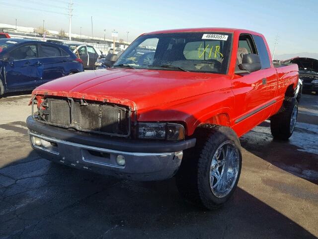 3B7KC2365YG119648 - 2000 DODGE RAM 2500 RED photo 2