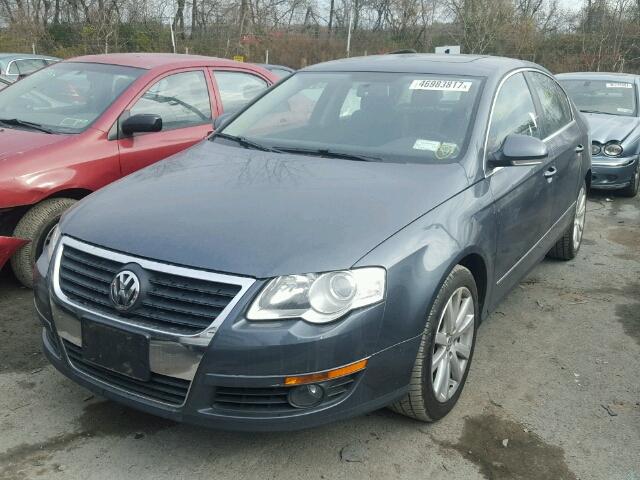 WVWJM7AN4AE065028 - 2010 VOLKSWAGEN PASSAT KOM GRAY photo 2