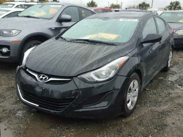 5NPDH4AEXGH789363 - 2016 HYUNDAI ELANTRA SE BLACK photo 2