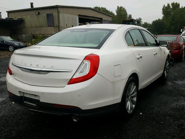 1LNHL9EK6FG605144 - 2015 LINCOLN MKS WHITE photo 4