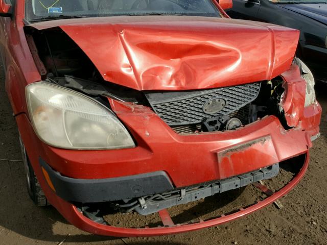 KNADE123076243215 - 2007 KIA RIO RED photo 9