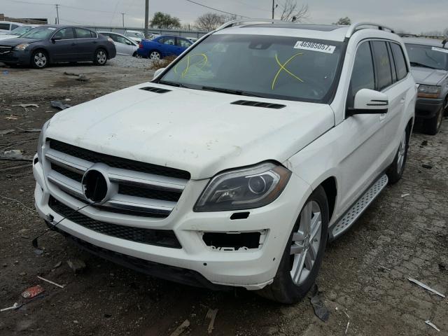 4JGDF6EE0FA581800 - 2015 MERCEDES-BENZ GL WHITE photo 2