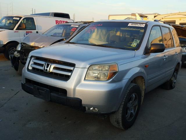 5FNYF28456B020033 - 2006 HONDA PILOT EX SILVER photo 2