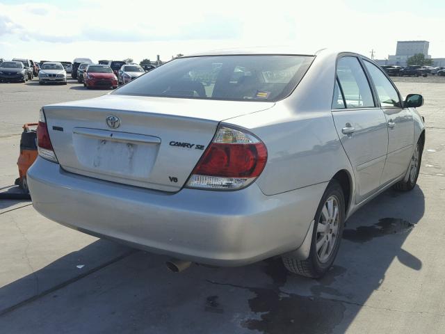 4T1BA32K05U041584 - 2005 TOYOTA CAMRY SE SILVER photo 4