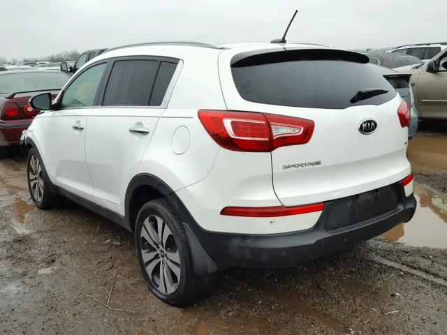 KNDPC3A23B7105844 - 2011 KIA SPORTAGE E WHITE photo 3