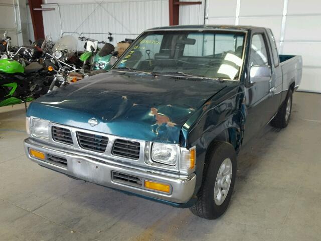 1N6SD16S2TC359443 - 1996 NISSAN TRUCK KING GREEN photo 2