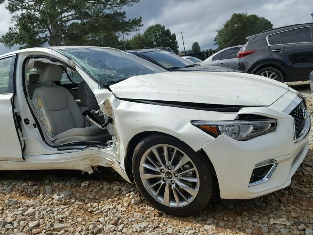 JN1EV7AP9JM592152 - 2018 INFINITI Q50 LUXE WHITE photo 9