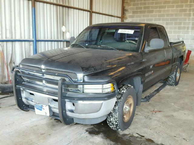 1B7HC13Y4YJ176069 - 2000 DODGE RAM 1500 BLACK photo 2