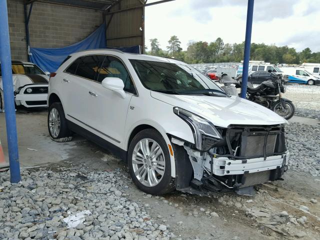 1GYKNCRS8HZ201694 - 2017 CADILLAC XT5 PREMIU WHITE photo 1