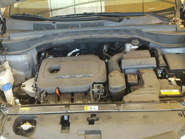 5XYZT3LB6HG387415 - 2017 HYUNDAI SANTA FE S GRAY photo 7