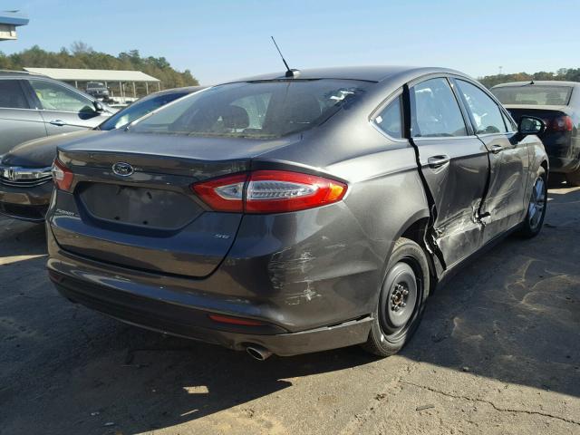 1FA6P0H72G5113913 - 2016 FORD FUSION SE GRAY photo 4