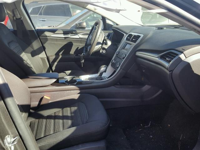 1FA6P0H72G5113913 - 2016 FORD FUSION SE GRAY photo 5