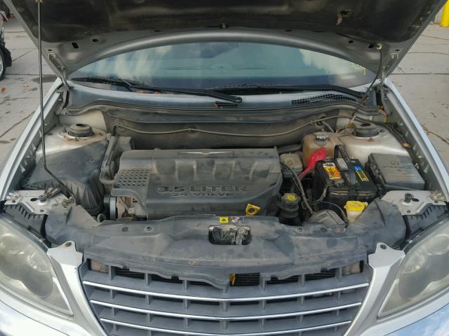 2C8GM68404R387804 - 2004 CHRYSLER PACIFICA SILVER photo 7