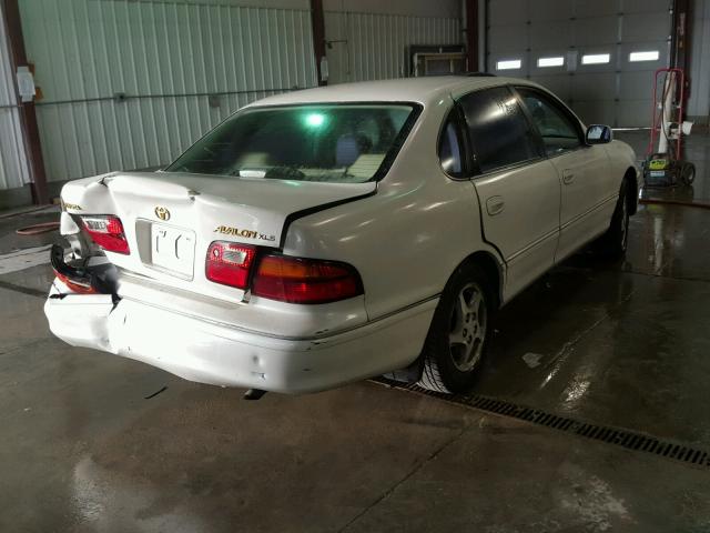 4T1BF18B1WU285436 - 1998 TOYOTA AVALON XL WHITE photo 4