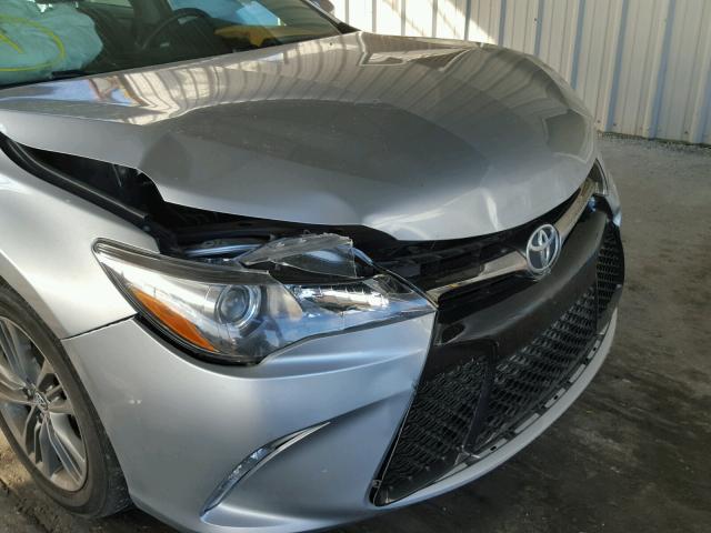 4T1BF1FK8GU175343 - 2016 TOYOTA CAMRY LE SILVER photo 9