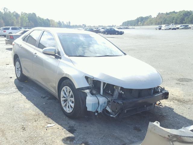 4T4BF1FK4FR508724 - 2015 TOYOTA CAMRY LE SILVER photo 1