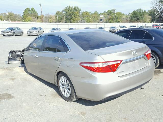 4T4BF1FK4FR508724 - 2015 TOYOTA CAMRY LE SILVER photo 3