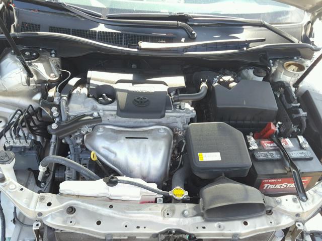 4T4BF1FK4FR508724 - 2015 TOYOTA CAMRY LE SILVER photo 7