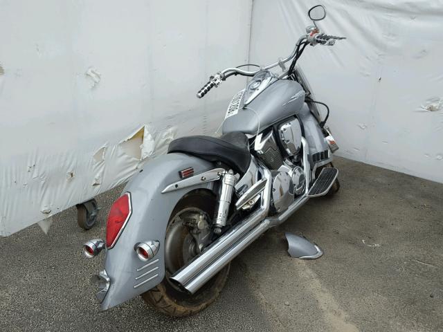 1HFSC52375A215080 - 2005 HONDA VTX1300 R SILVER photo 4