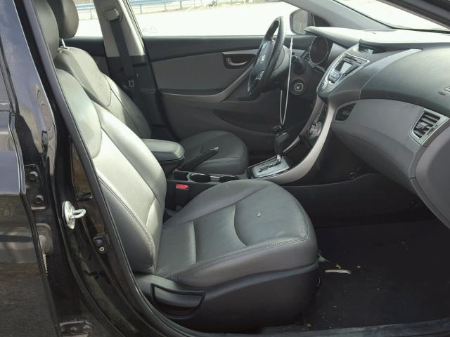 5NPDH4AE2BH009087 - 2011 HYUNDAI ELANTRA GL BLACK photo 5