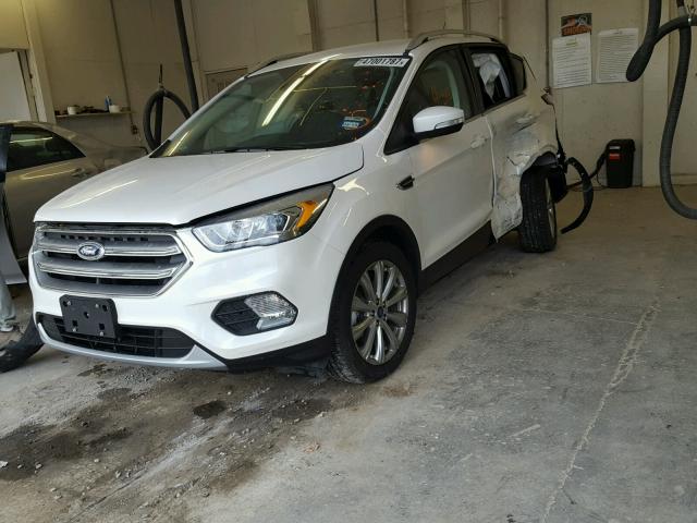 1FMCU0JD8HUC90099 - 2017 FORD ESCAPE TIT WHITE photo 2