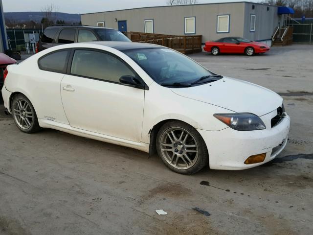 JTKDE177550011474 - 2005 TOYOTA SCION TC WHITE photo 1