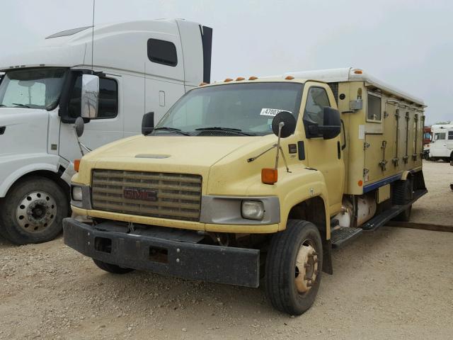 1GDJ5C1GX6F429960 - 2006 GMC C5500 C5C0 YELLOW photo 2