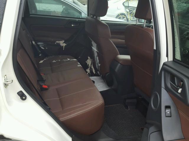 JF2SJAWC7HH471476 - 2017 SUBARU FORESTER 2 WHITE photo 6