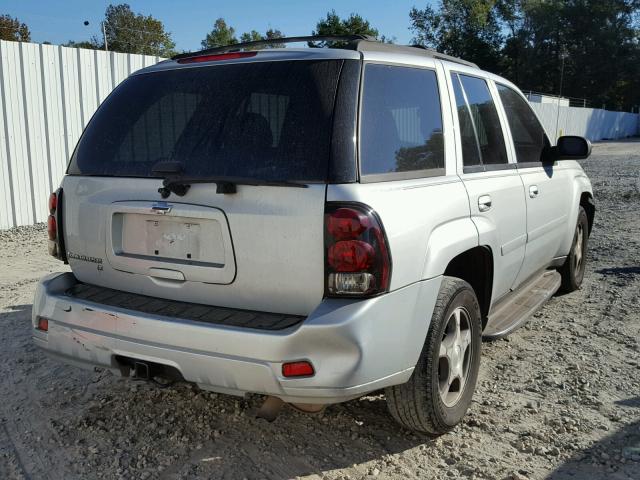 1GNDS13SX82161235 - 2008 CHEVROLET TRAILBLAZE SILVER photo 4