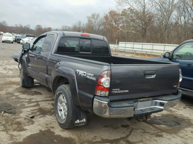 5TFUU4EN0EX107596 - 2014 TOYOTA TACOMA GRAY photo 3