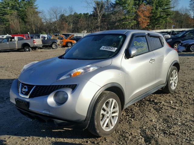 JN8AF5MV6BT025822 - 2011 NISSAN JUKE S SILVER photo 2