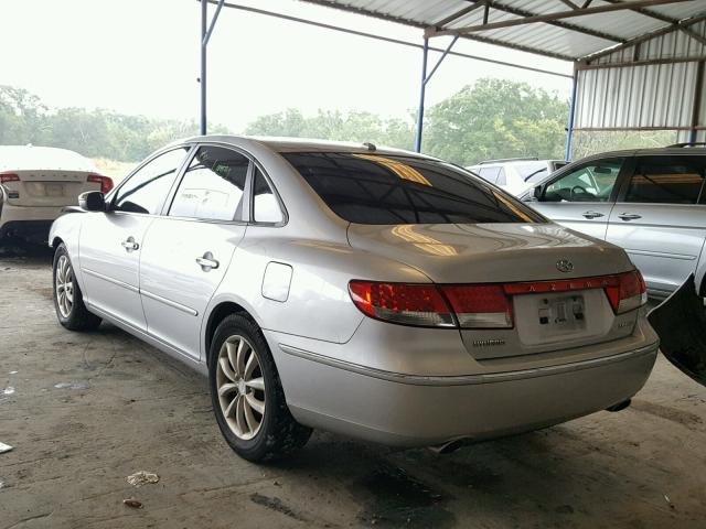 KMHFC46F98A292575 - 2008 HYUNDAI AZERA SE SILVER photo 3